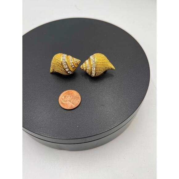 Kenneth Jay Lane KJL Vintage Gold Crystal Seashell Crystal Clip On Earrings - Picture 8 of 9